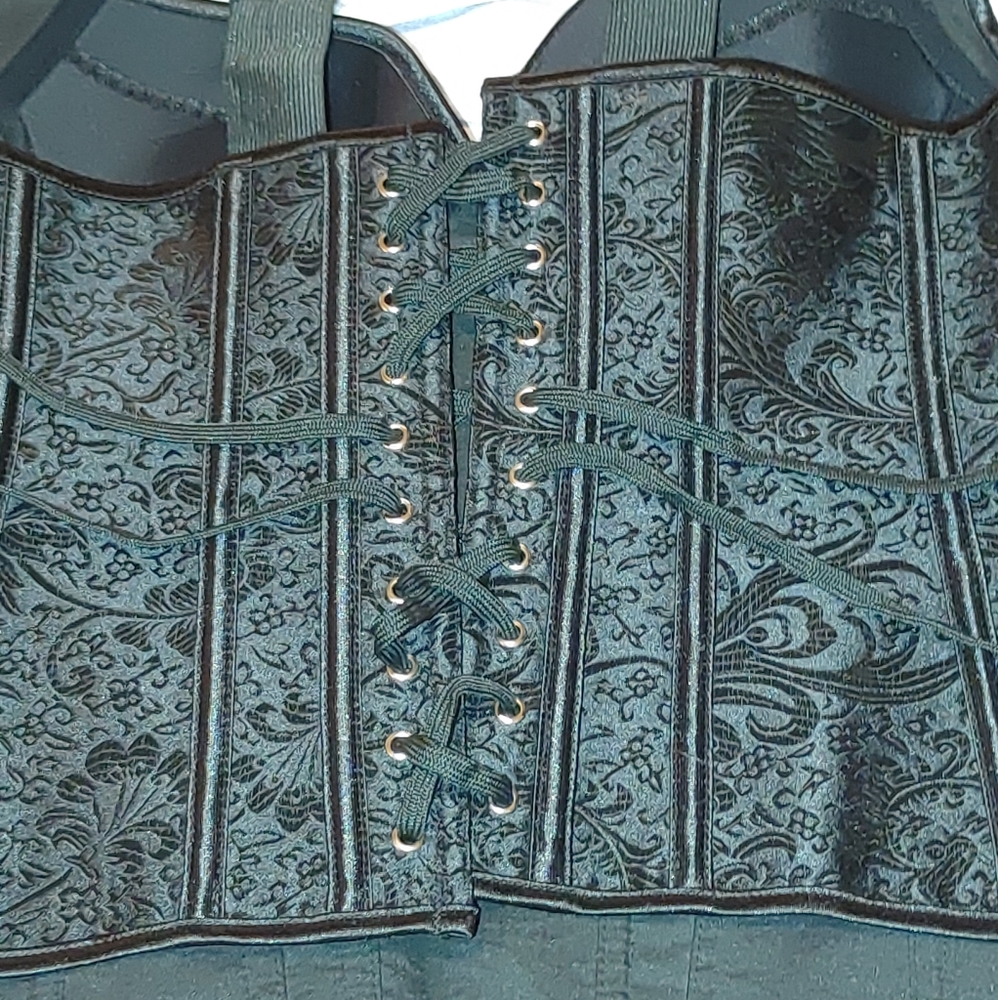 NWOT Bustier brocade style black on black floral imprint. - Picture 4 of 5